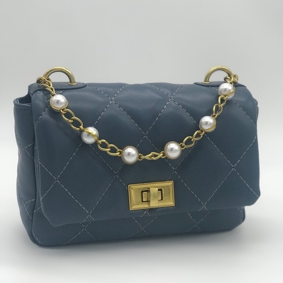 Small Quilted Pearl Flap Bag - Picture 2 of 7